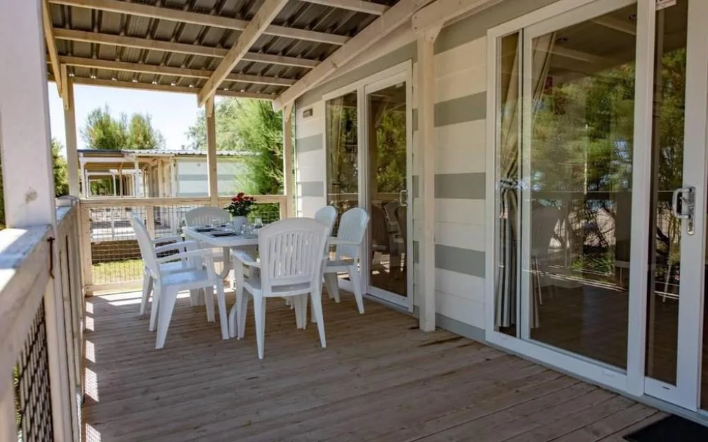 Veranda Lodge Deluxe