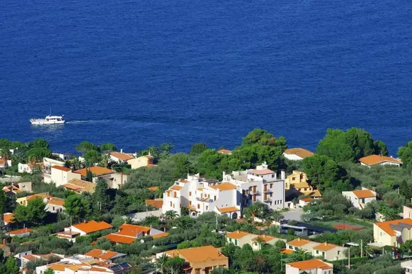 Hotel Baia Del Capitano