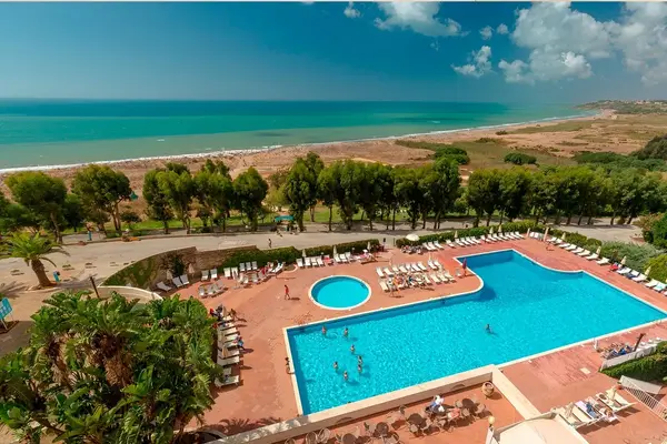 Hotel Paradise Beach Resort